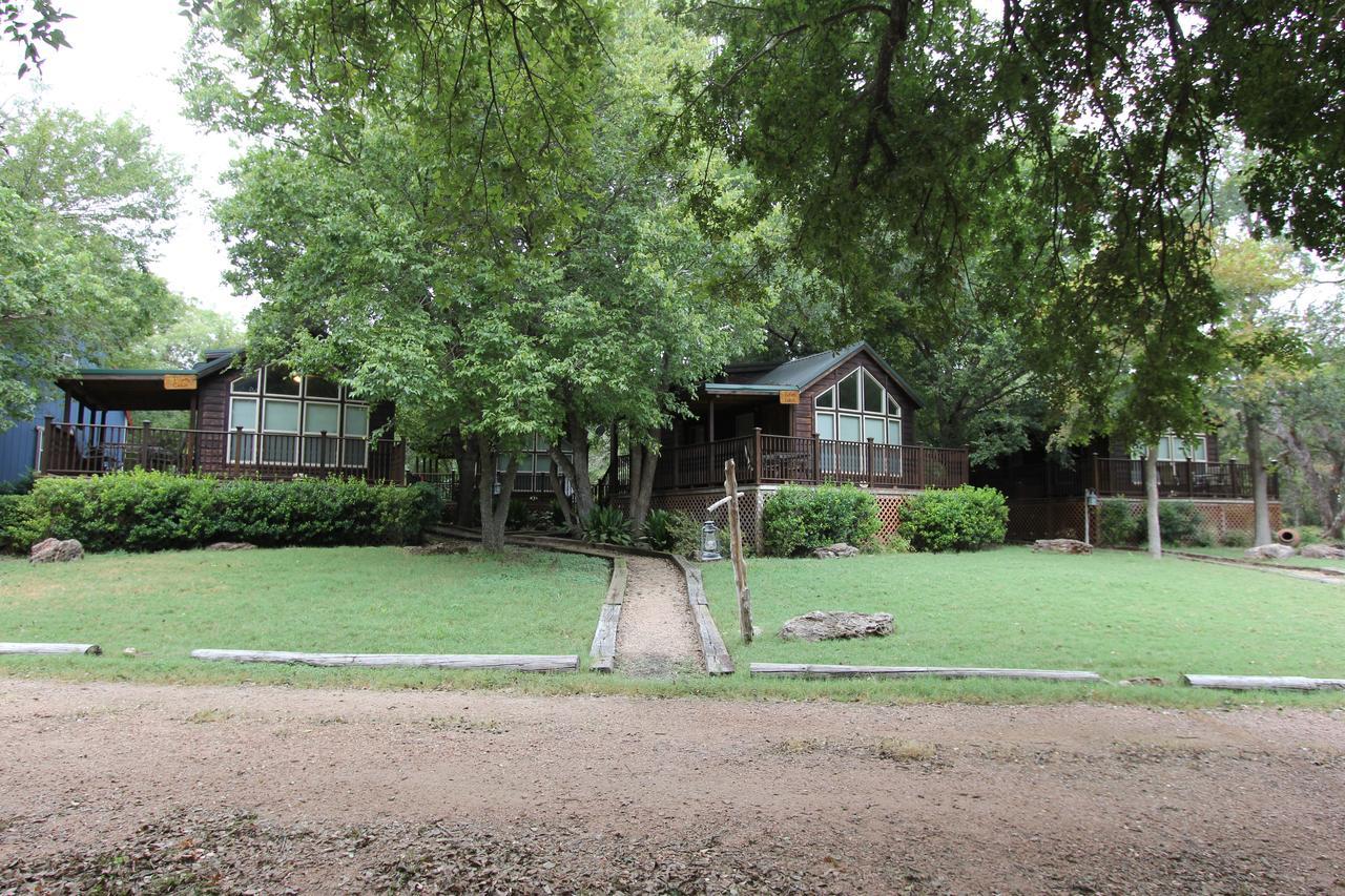 Pecan Cabin Fredericksburg Extérieur photo