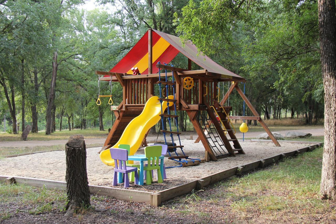 Pecan Cabin Fredericksburg Extérieur photo