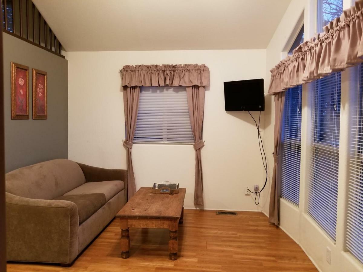 Pecan Cabin Fredericksburg Extérieur photo