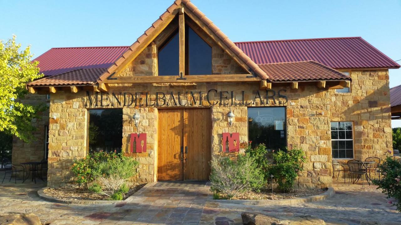 Pecan Cabin Fredericksburg Extérieur photo