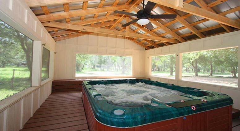 Pecan Cabin Fredericksburg Extérieur photo